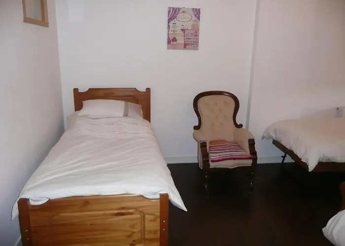 Maison Blanc Gibourne