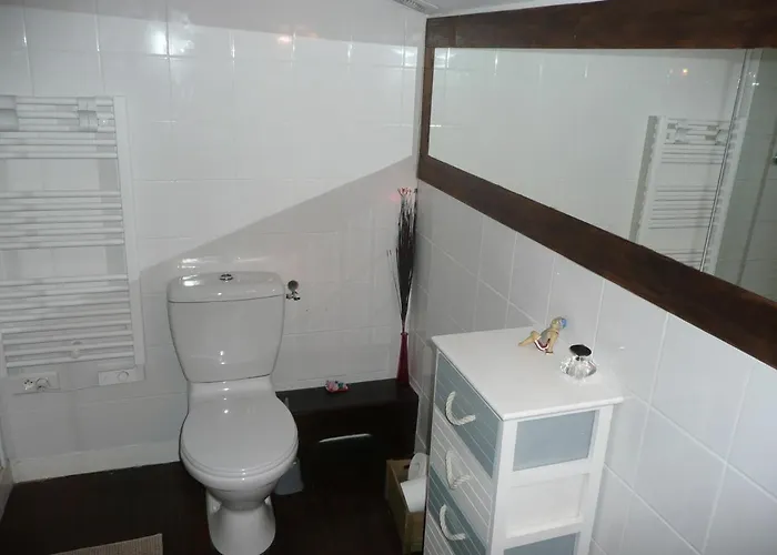 Maison Blanc * Gibourne